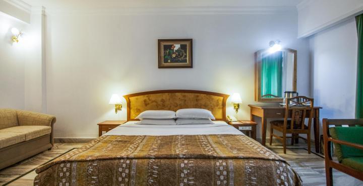 Hotel Chariot Chennai Exterior photo