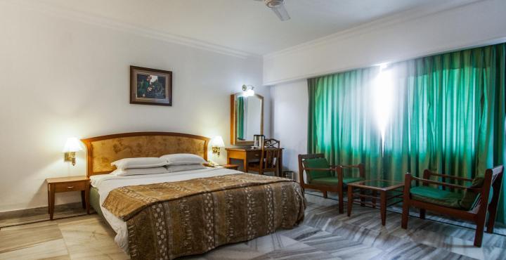 Hotel Chariot Chennai Exterior photo